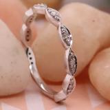 0.15 Carat (ctw) 10K White Gold Round Diamond Ladies Twisted Swirl Style Wedding Band