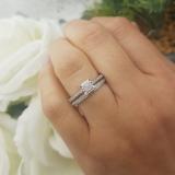 0.15 Carat (ctw) 14K White Gold Round White Diamond Vintage Bridal Engagement Ring Set