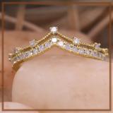 Round White Diamond Beaded Chevron Wedding Band for Women (0.25 ctw, Color I-J, Clarity I2-I3) in 10K Yellow Gold
