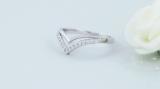 0.15 Carat (ctw) Stylish V Shaped White Diamond Ladies Marvellous Wedding Ring 10K White Gold