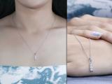 Round White Diamond 3 Stone Graduating Size Pendant with Silver Chain for Women (0.13 ctw Color I-J Clarity I2-I3) in 925 Sterling Silver