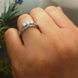 1.25 Carat (ctw) 14k White Gold Round Diamond Ladies Bridal Engagement 3 Stone Ring
