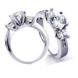 0.90 Carat (ctw) 14k White Gold Princess & Round Diamond Ladies Bridal 3 Stone Engagement Ring