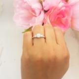 0.90 Carat (ctw) 14K White Gold Round Diamond Ladies Bridal 3 Stone Engagement Ring