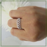 0.30 Carat (ctw) Sterling Silver Round Diamond Ladies Cocktail Band Ring