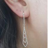 0.27 Carat (ctw) 14K White Gold Round White Diamond Ladies Kite Shape Dangling Drop Earrings 1/4 CT